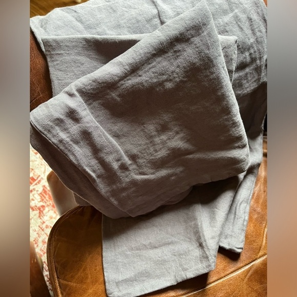 New FERN Set of 2 Charcoal Gray 100% Linen Pillow Covers, 20”x20” - Picture 8 of 13